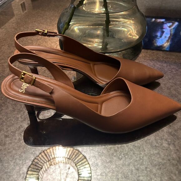 Sarto Kimberly Slingback Pump - Picture 3 of 5